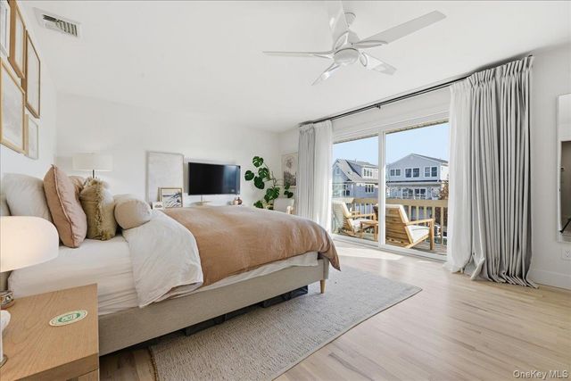 141 Annuskemunnica Road, Babylon, NY 11702