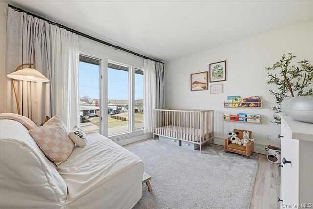 141 Annuskemunnica Road, Babylon, NY 11702