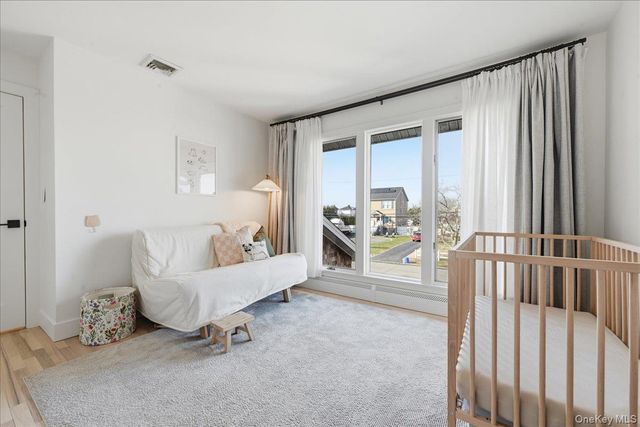 141 Annuskemunnica Road, Babylon, NY 11702