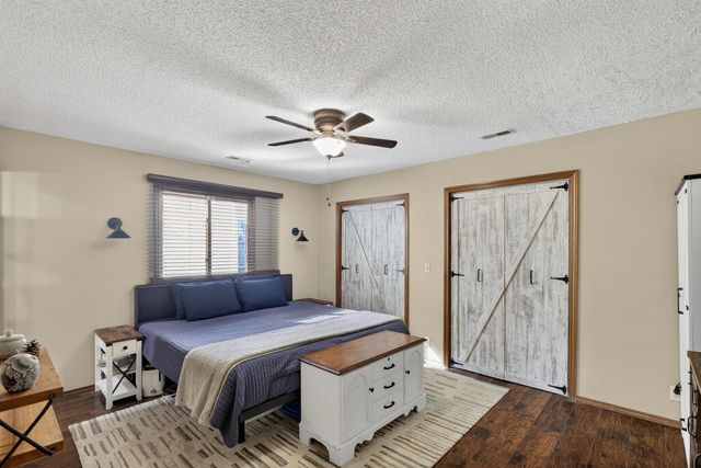 1423 N Rutgers St, Wichita, KS 67212