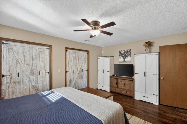 1423 N Rutgers St, Wichita, KS 67212