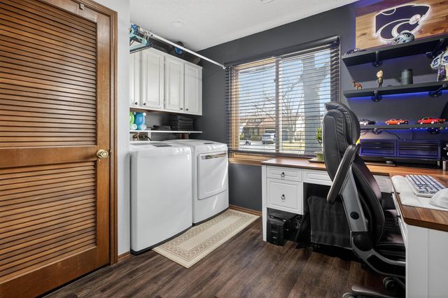 1423 N Rutgers St, Wichita, KS 67212