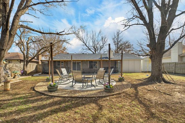 1423 N Rutgers St, Wichita, KS 67212