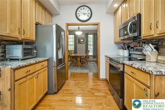 650 Firehouse Road, Towamensing Twp, PA 18071