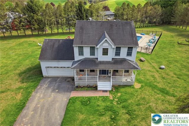 650 Firehouse Road, Towamensing Twp, PA 18071