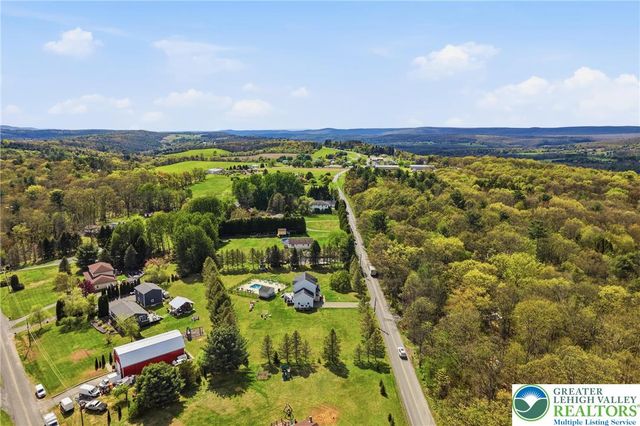 650 Firehouse Road, Towamensing Twp, PA 18071