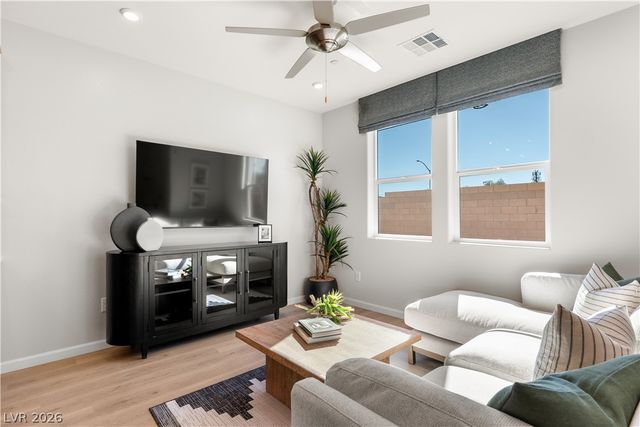 1940 Hydrangea Place, Las Vegas, NV 89106