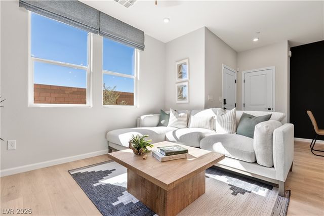1940 Hydrangea Place, Las Vegas, NV 89106
