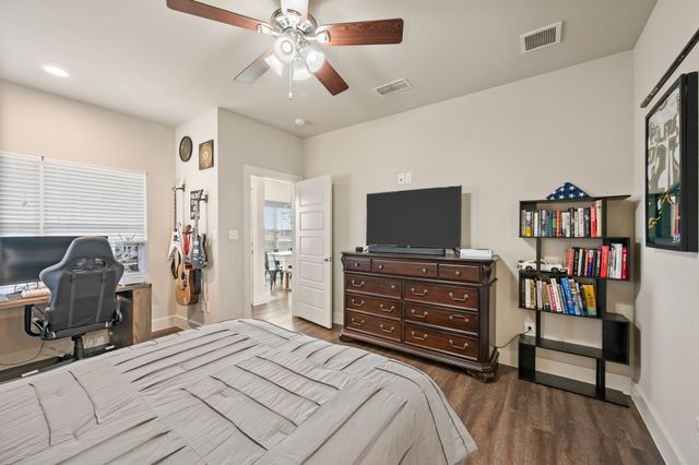 824 E Northside Drive, Pilot Point, TX 76258