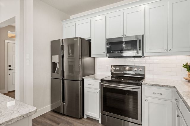 824 E Northside Drive, Pilot Point, TX 76258