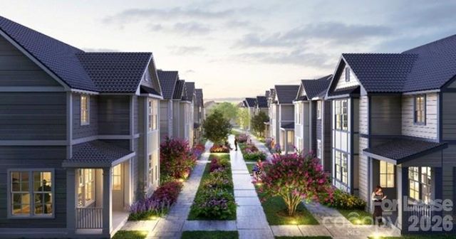 15400 Statesville Road B1, Huntersville, NC 28078