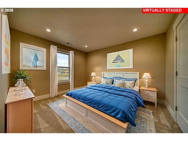 374 N 18TH St, St Helens, OR 97051