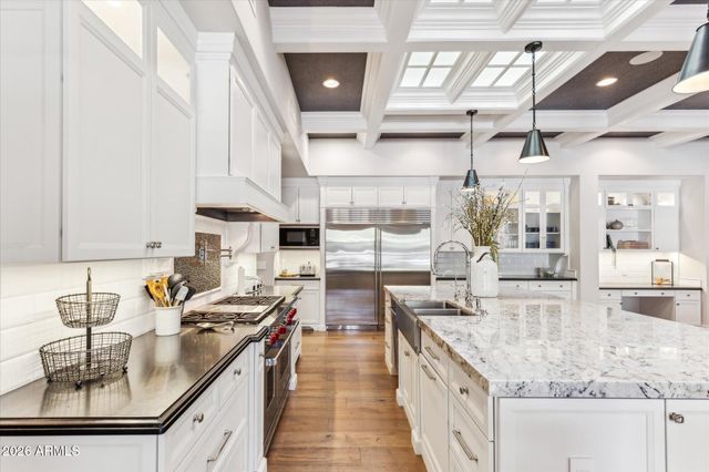 5840 N 70TH Place, Paradise Valley, AZ 85253