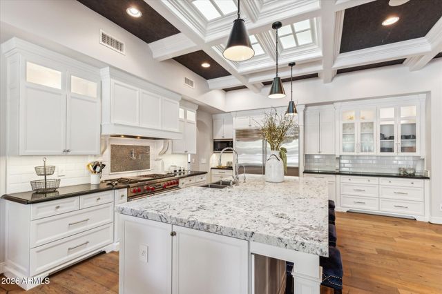 5840 N 70TH Place, Paradise Valley, AZ 85253
