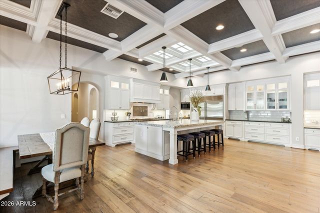 5840 N 70TH Place, Paradise Valley, AZ 85253