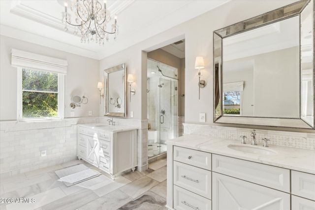 5840 N 70TH Place, Paradise Valley, AZ 85253