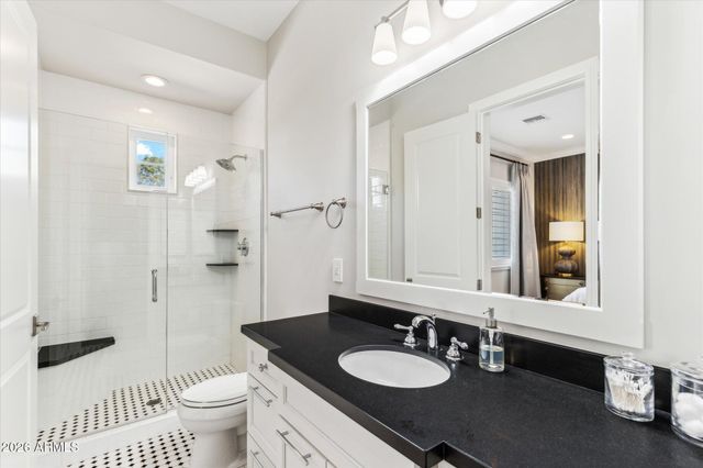 5840 N 70TH Place, Paradise Valley, AZ 85253