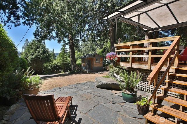 4225 Beach Drive, Freeland, WA 98249
