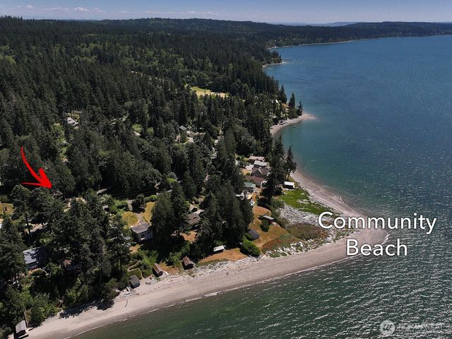 4225 Beach Drive, Freeland, WA 98249