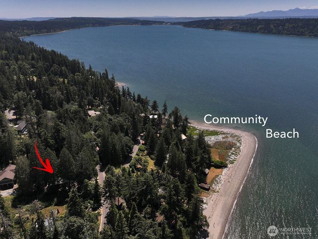 4225 Beach Drive, Freeland, WA 98249
