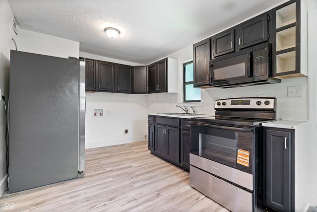 1512 Locust Street, Anderson, IN 46016