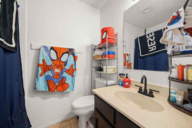 2412 E Stassney LN, Austin, TX 78744