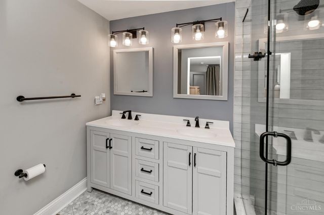 6328 Desmond Street, Cincinnati, OH 45227