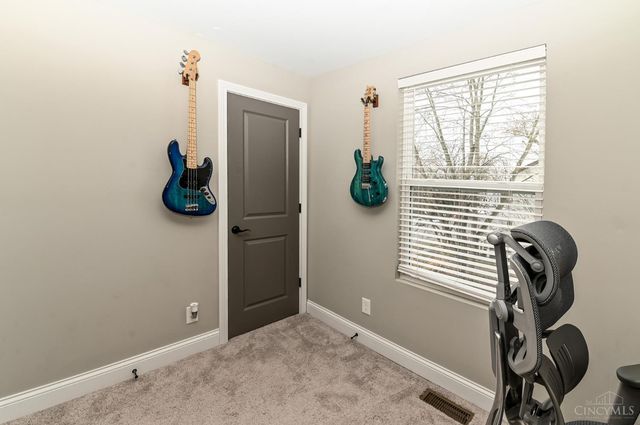 6328 Desmond Street, Cincinnati, OH 45227