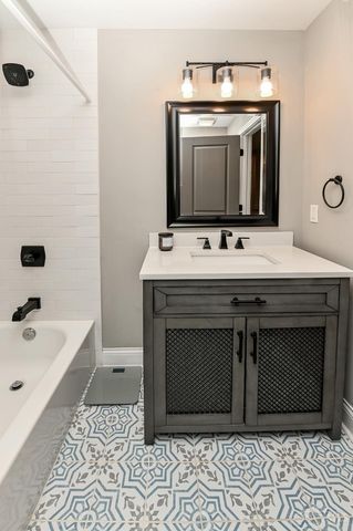 6328 Desmond Street, Cincinnati, OH 45227