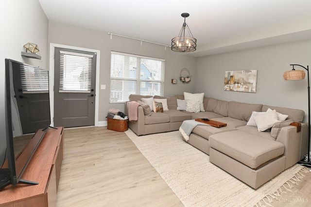 6328 Desmond Street, Cincinnati, OH 45227