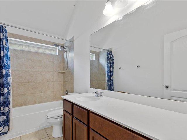 693 Spinnaker LOOP, Kyle, TX 78640