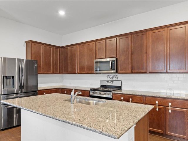 693 Spinnaker LOOP, Kyle, TX 78640