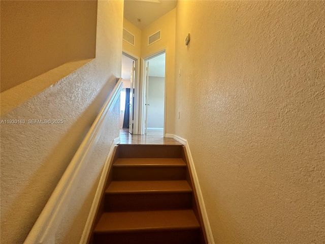 10800 NW 88th Ter 218, Doral, FL 33178