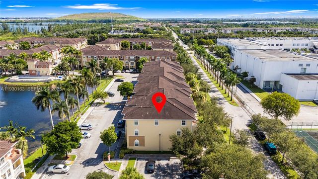 10800 NW 88th Ter 218, Doral, FL 33178