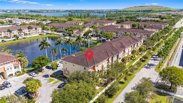 10800 NW 88th Ter 218, Doral, FL 33178