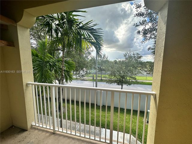 10800 NW 88th Ter 218, Doral, FL 33178