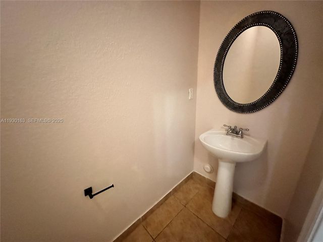 10800 NW 88th Ter 218, Doral, FL 33178