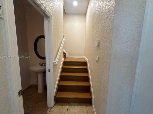 10800 NW 88th Ter 218, Doral, FL 33178