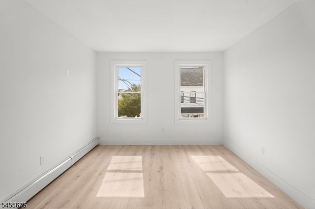 73 Colby Pl, Phillipsburg Town, NJ 08865