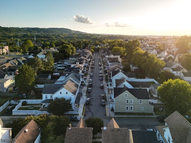 73 Colby Pl, Phillipsburg Town, NJ 08865