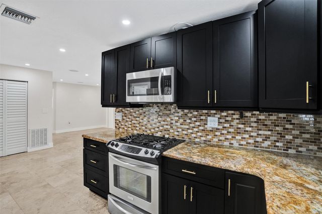 6789 Miramar Parkway, Miramar, FL 33023