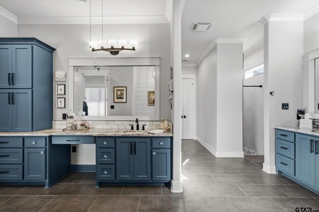 202 Winged Foot Dr, Hideaway, TX 75771