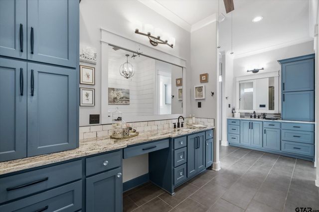 202 Winged Foot Dr, Hideaway, TX 75771