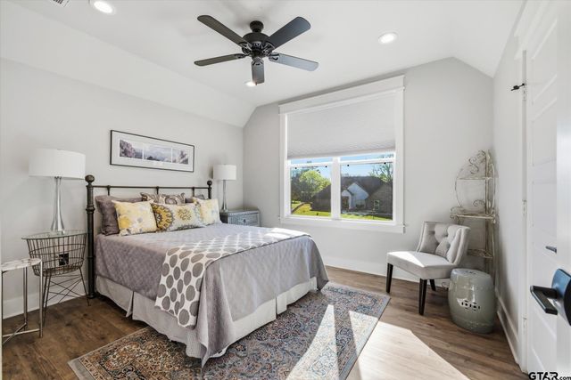 202 Winged Foot Dr, Hideaway, TX 75771