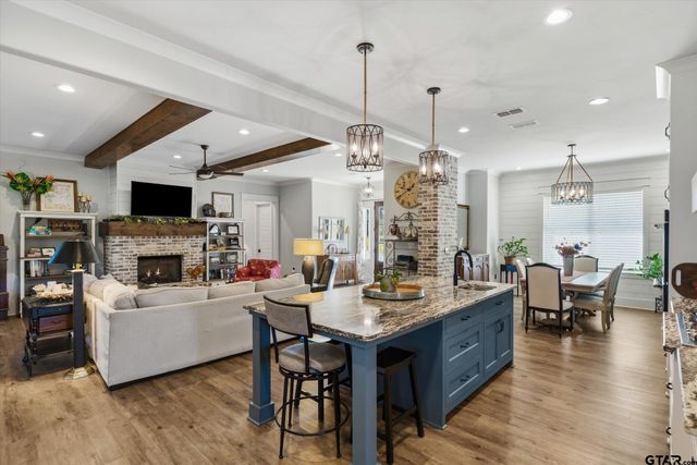 202 Winged Foot Dr, Hideaway, TX 75771