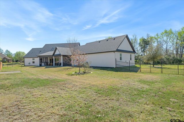 202 Winged Foot Dr, Hideaway, TX 75771