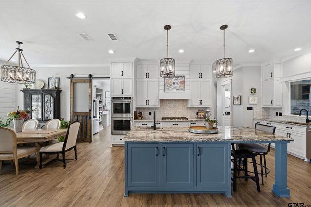 202 Winged Foot Dr, Hideaway, TX 75771