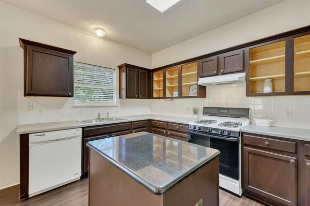 711 Horizon TRL, Cedar Park, TX 78613
