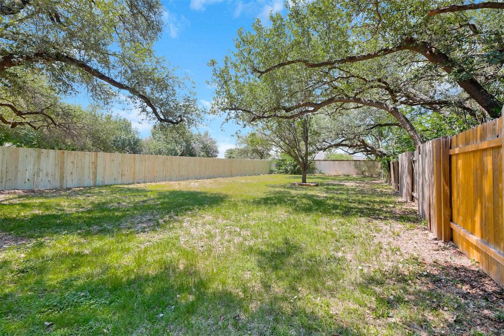 711 Horizon TRL, Cedar Park, TX 78613