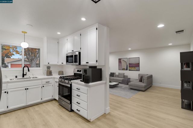 1863 San Clemente St, Fairfield, CA 94533